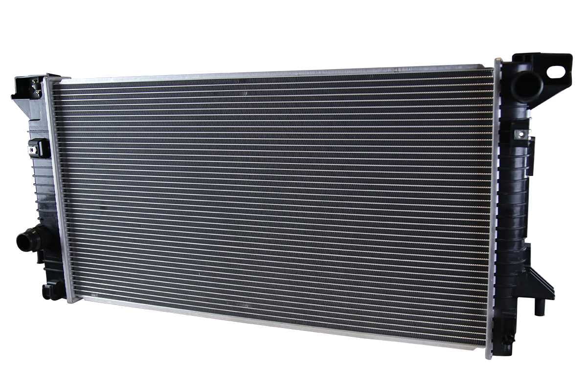 AutoShack Complete Radiator Replacement for 2011 2012 2013 2014 Ford Expedition 2015 2016 2017 F-150 2015-2017 Lincoln Navigator 3.5L 3.7L 5.0L V6 V8 4WD RWD RK1689
