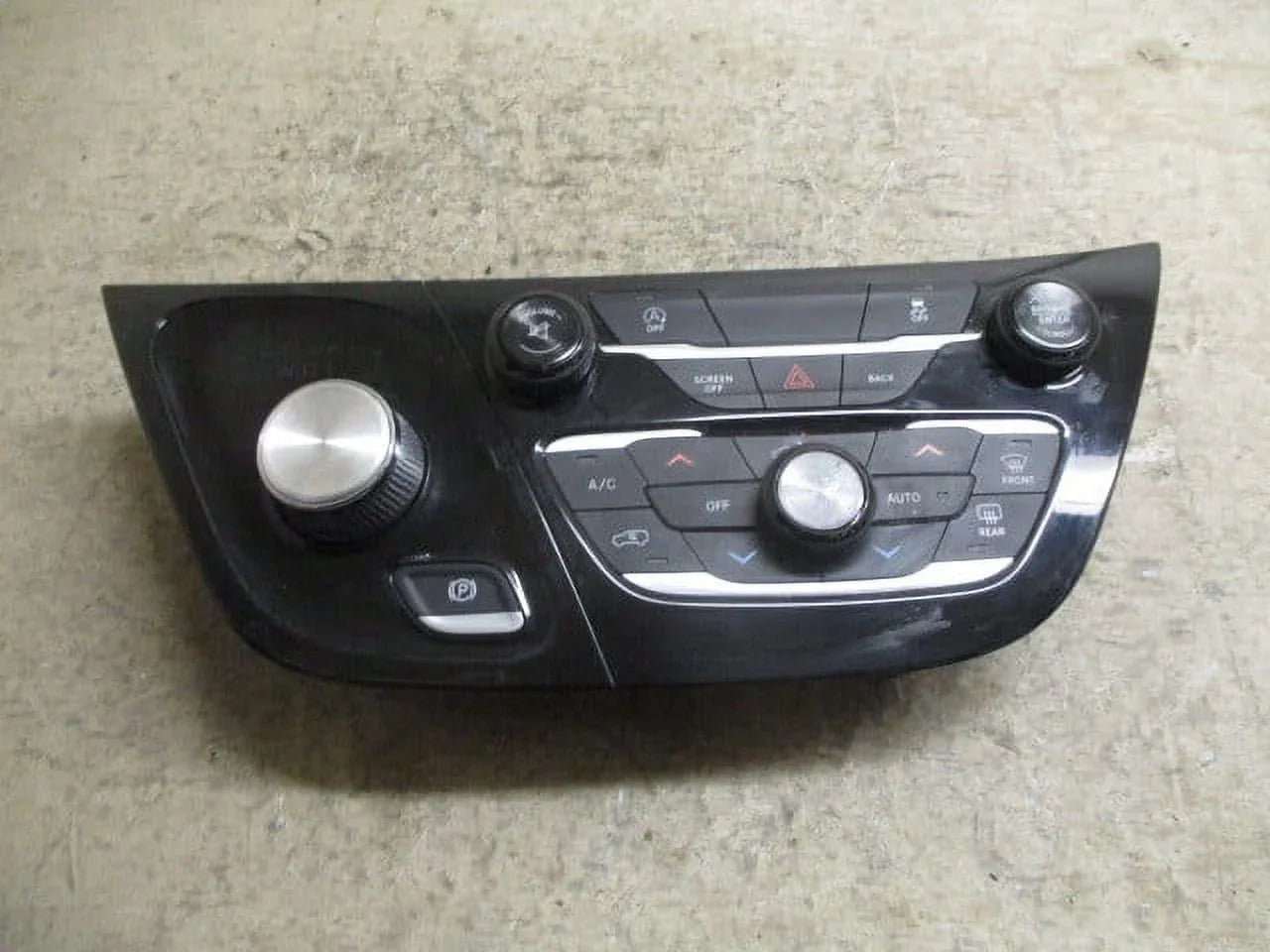 Pre-Owned 2017 Chrysler Pacifica Automatic Climate AC Heater Temperature Control OEM LKQ (Good)