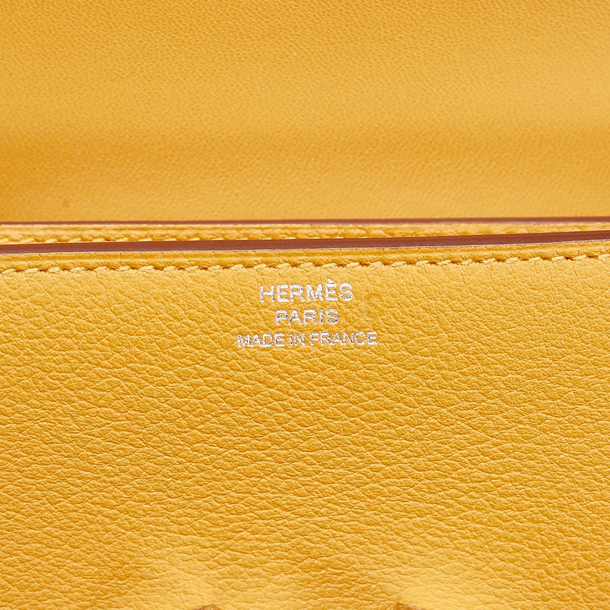 Pre-Owned Authenticated Hermès 2002 Wallet Calf Leather Orange Small Wallets Unisex (Good)